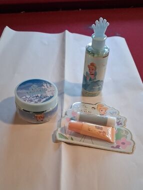 Cinderella Kids Lip Balm & Body Set - Blue